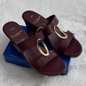 Contesa made in Italy, size 8.5 ,Women's Burgundy Slide Sandals